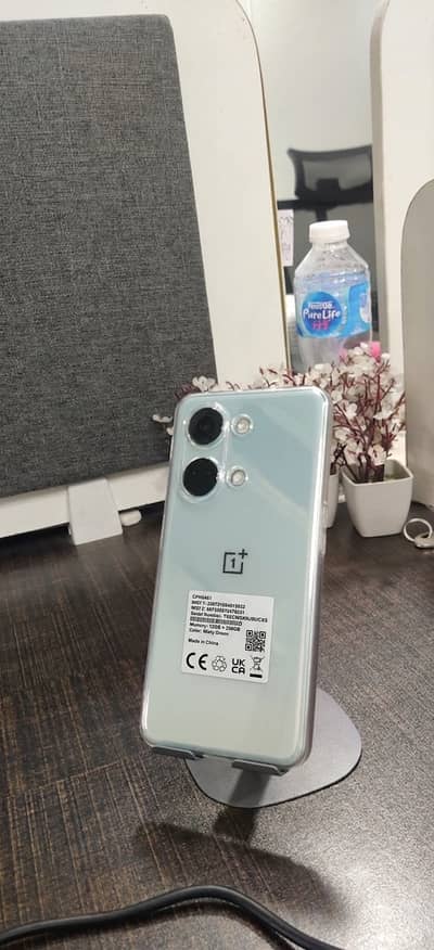 OnePlus Ace 2v/ Nord 3