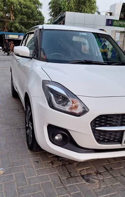 Suzuki Swift 2025 GLX