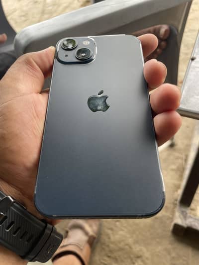Apple iPhone 13