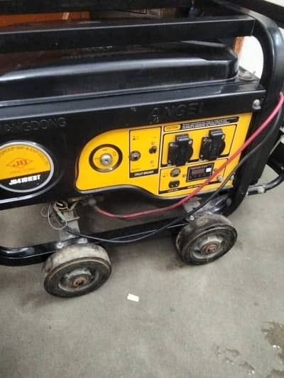 Powerful Generator for Home & Business Use – Excellent Condition