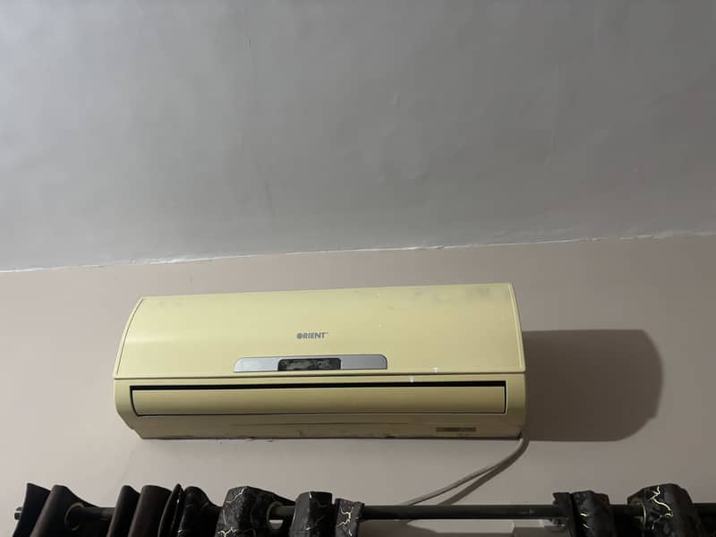 Orient Split AC 0