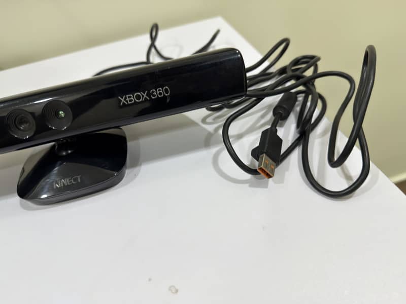 Xbox 360 kinect with games 2