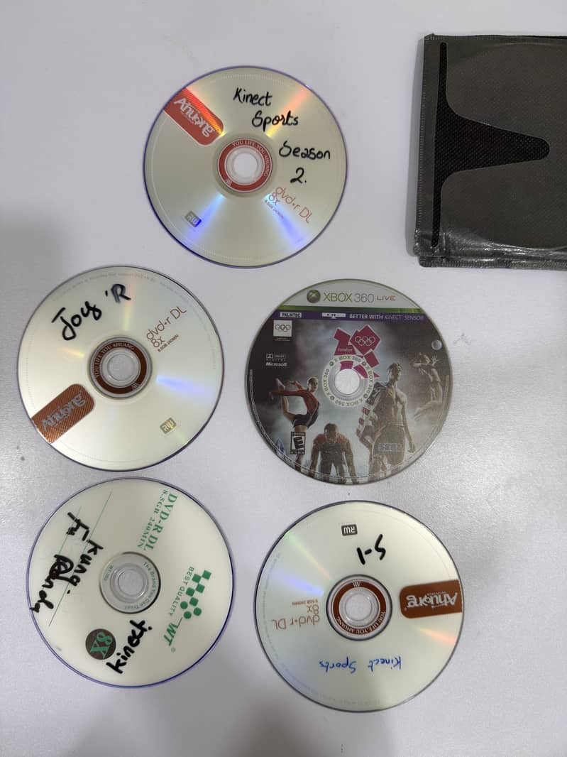 Xbox 360 kinect with games 4