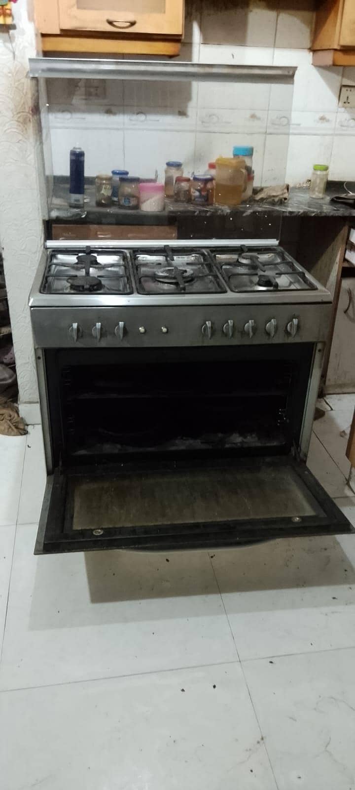 COOKING RANGE IN WORKING PROGRESS 0