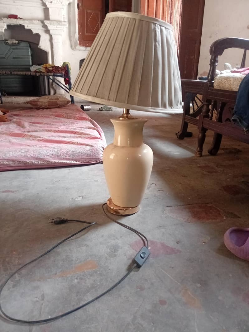 side table lamp 0