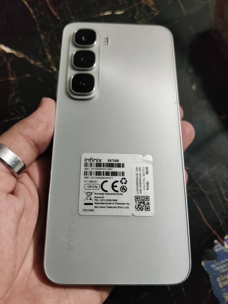 Apple iPhone 11 3