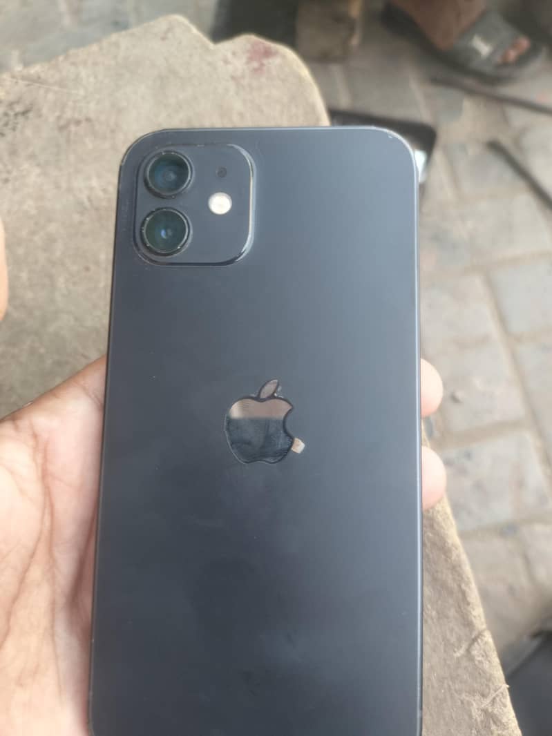 Apple iPhone 12 2