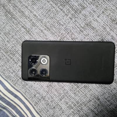 One Plus 10 Pro