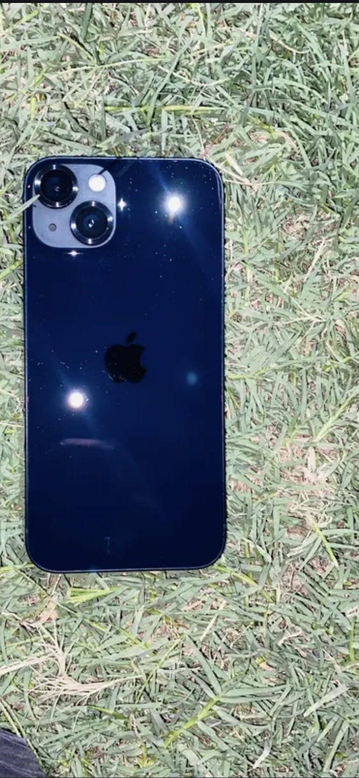 Apple iPhone 13 1