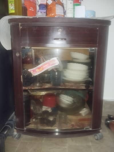 Wooden trolley with glass