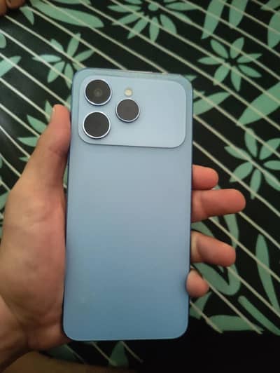 Tecno spark 40