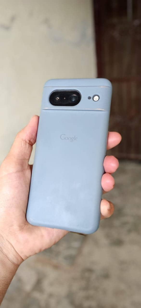 Google Pixel 8 3