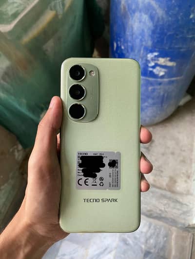 Tecno Spark 40 Pro plus