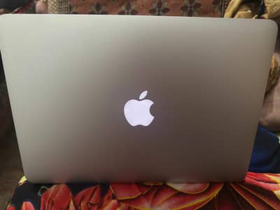 macbook pro11 1 128GB condition 10/9
