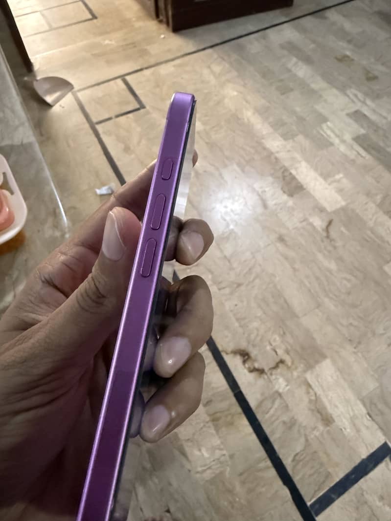Iphone 16 plus 3