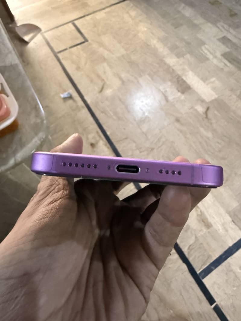 Iphone 16 plus 6