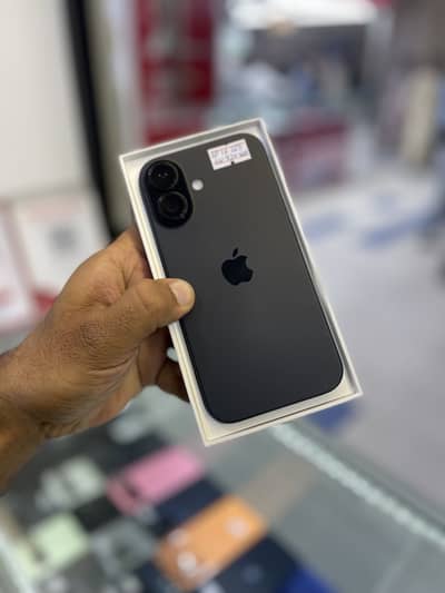 Apple iPhone 16 Non pta with Box 92 health Black titanium Delivery Ava