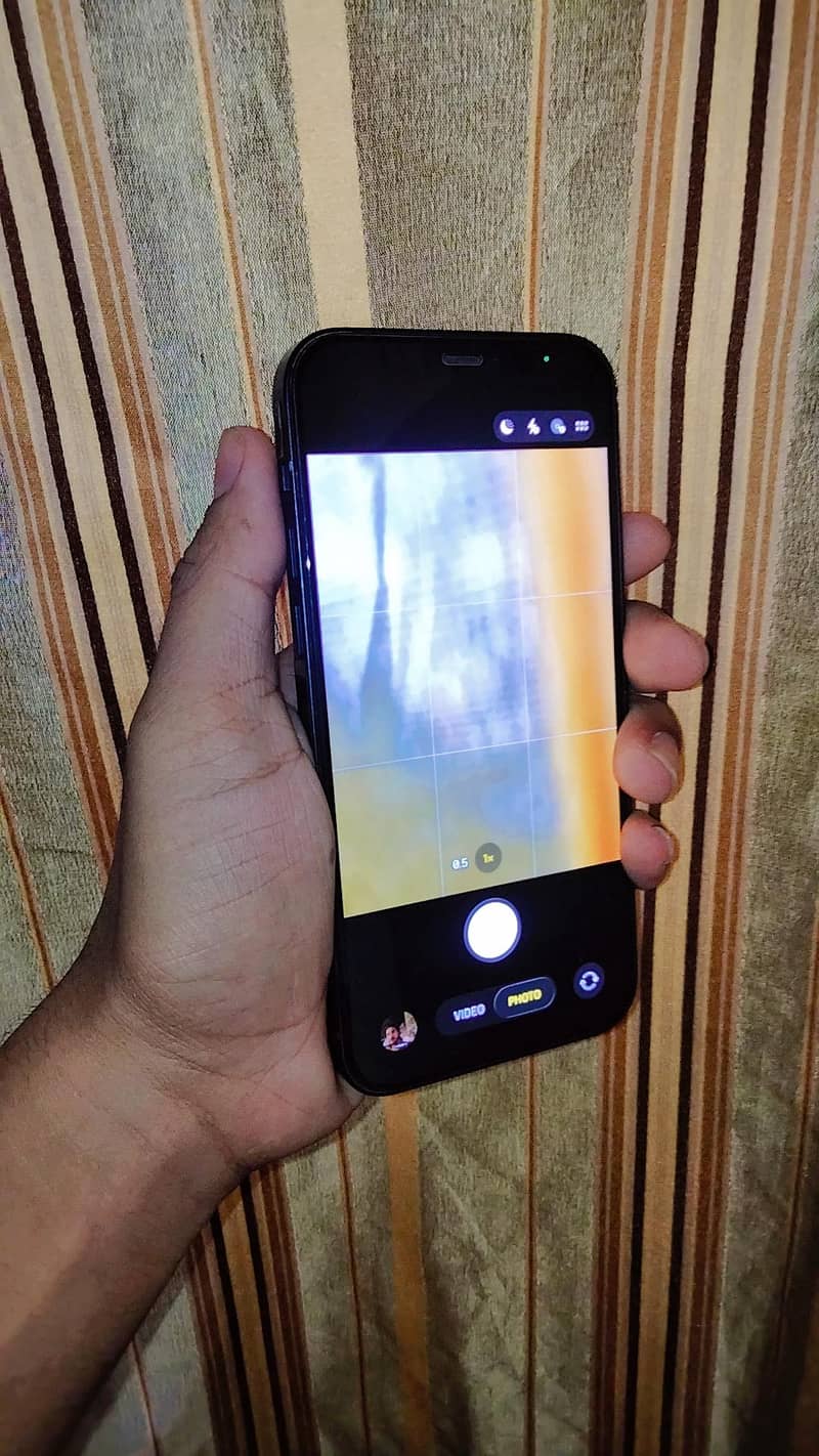 Apple iPhone 12 5