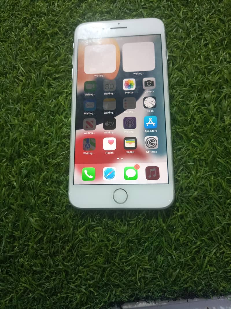 Apple iPhone 7 Plus 0