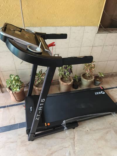TREADMILL BRAND NEW ZERO-ZT-R15