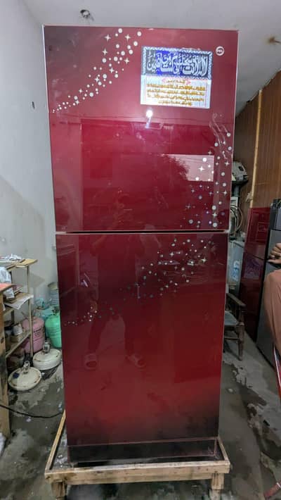 Pel friage full size Glass door good condition all oky