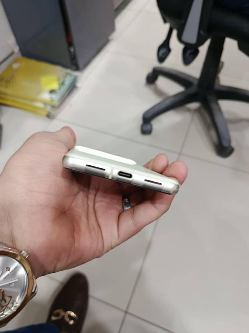 Google Pixel 7 3