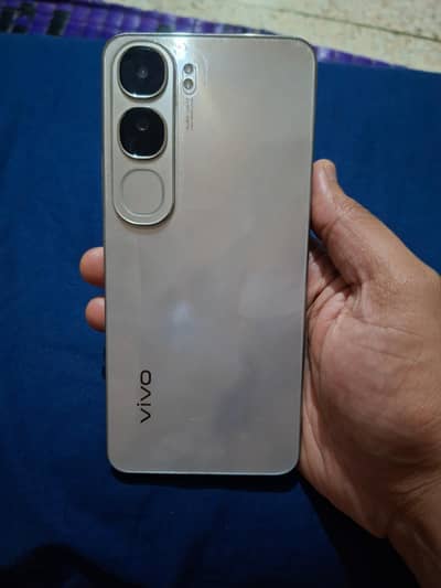 Vivo Y200