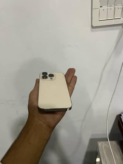 Apple iPhone 14 Pro