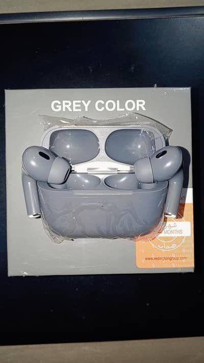 AirPods with Silicone Case – Excellent Condition