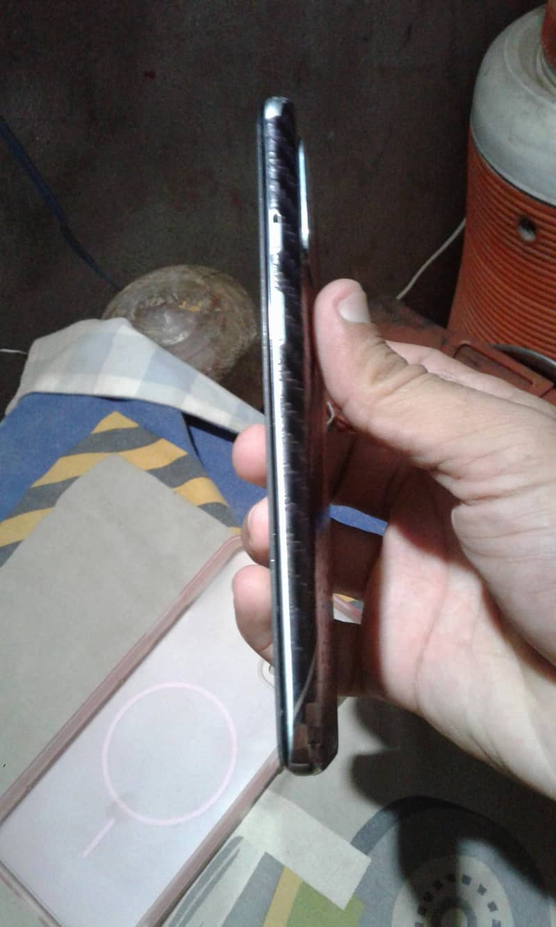 One Plus 8T 4