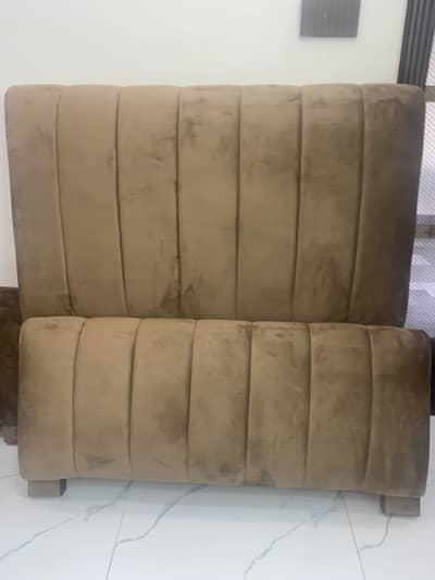 Two single beds without mattress newly posish done