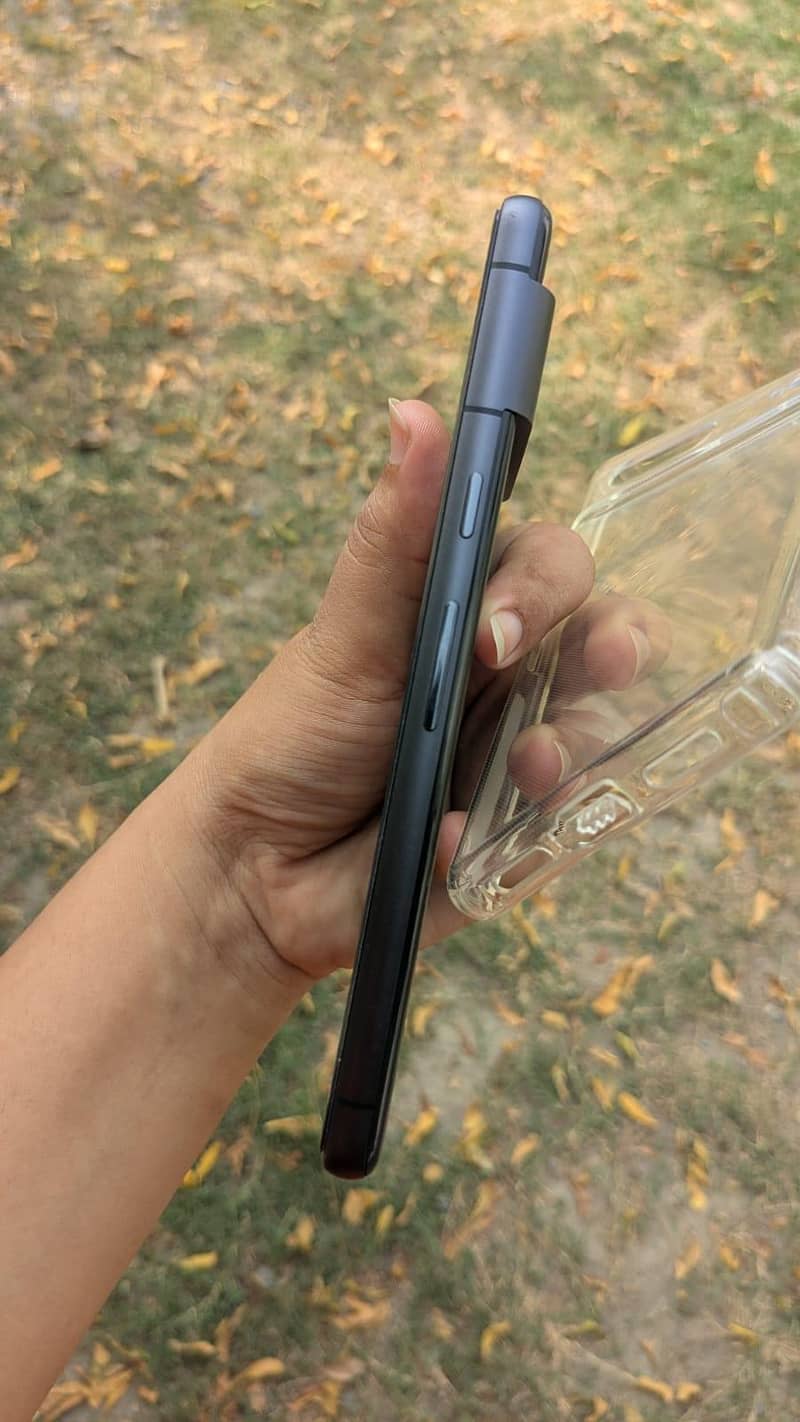 Google Pixel 7 4