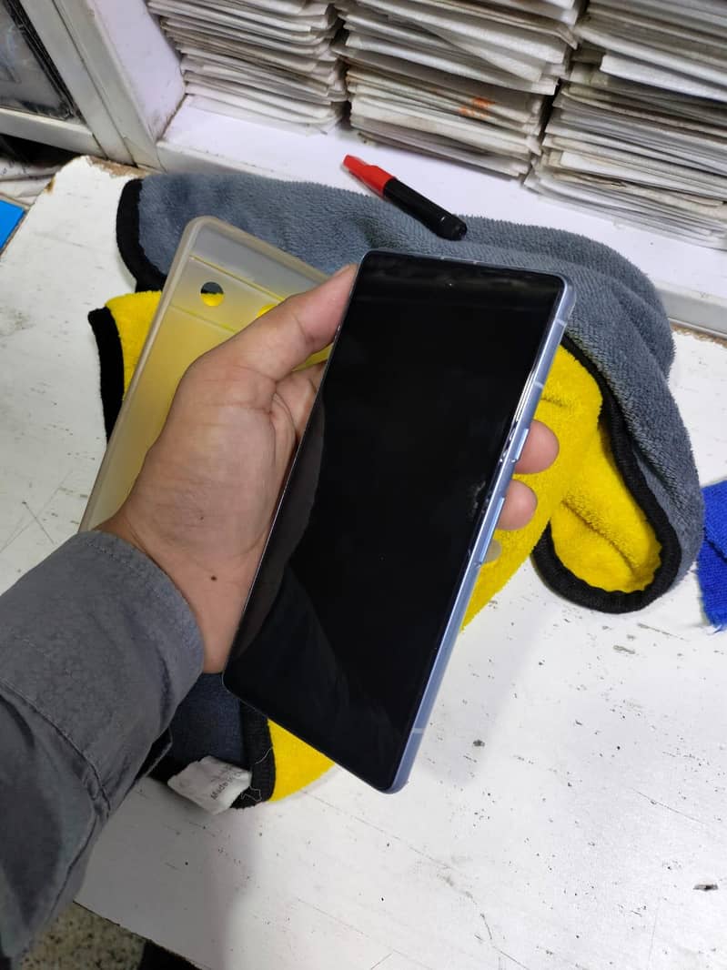 Google Pixel 7a 5