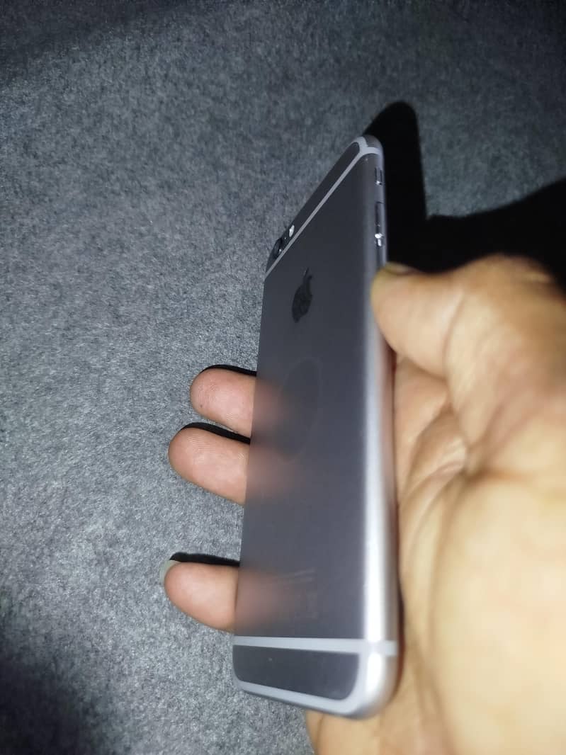 Apple iPhone 6S 2