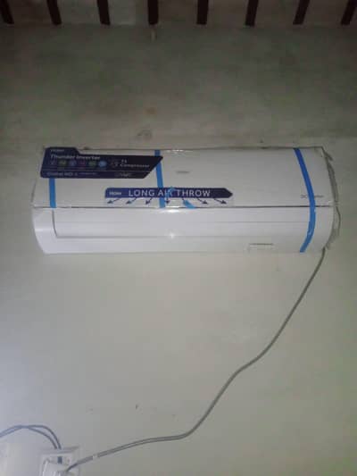 Haier AC DC inverter 1.5 ton urgent for sale/0349/73/45/400