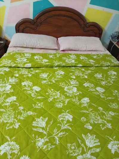 premium wood bed