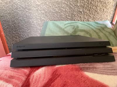 PS4 PRO WITH BOX AND 1TB STORAGE