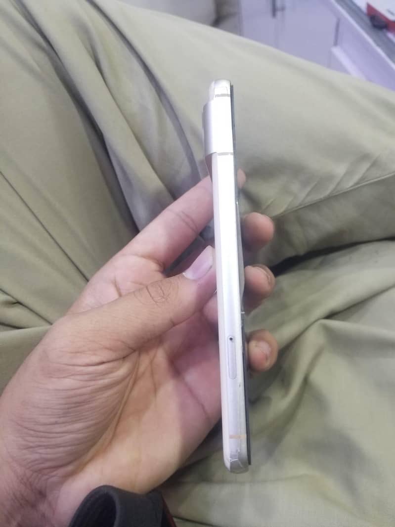 Google Pixel 8 1
