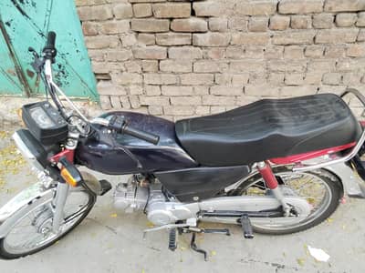 Honda CD 70 2025 mileage 12000kms