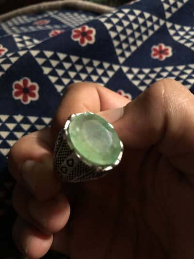 Zamurd stone