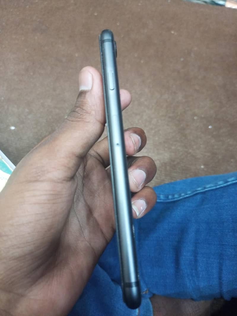 Apple iPhone 8 2