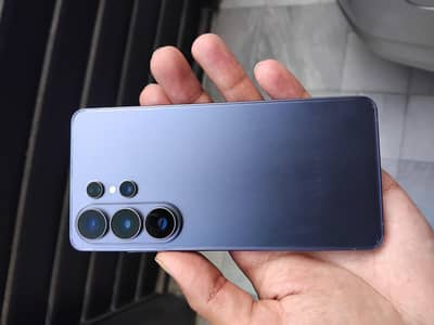 Samsung Mobile S26 Ultra like new no repair with box