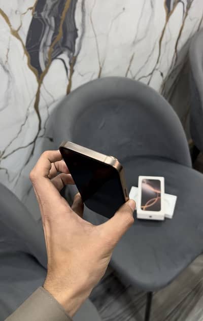 Apple iPhone 16 Pro Jv