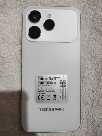 Tecno spark 40