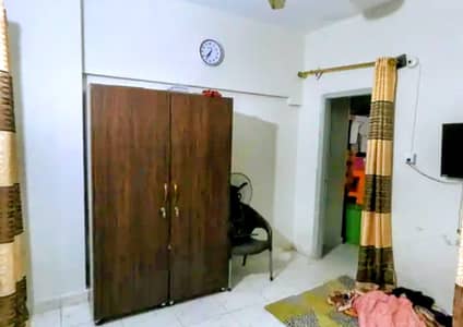 SE tor +08 BEAUTIFUL FIRST FLOOR NORTH KARACHI