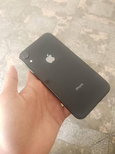Apple iPhone XR
