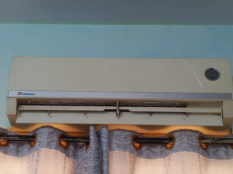 Split AC 1.5 Dawlance 1