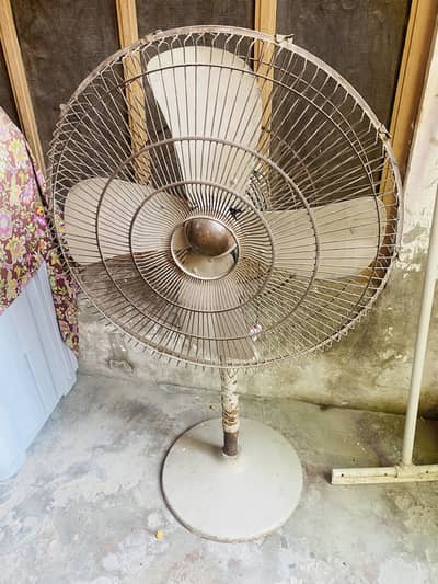 Pedestal Fan for sale