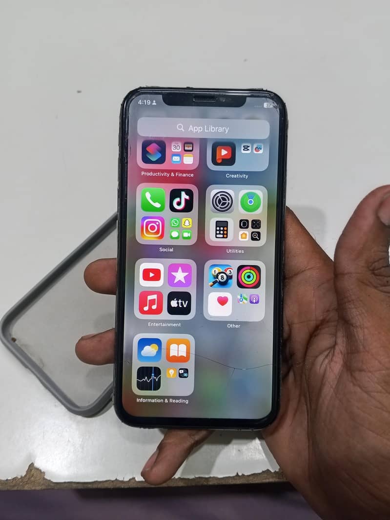 Apple iPhone X 5