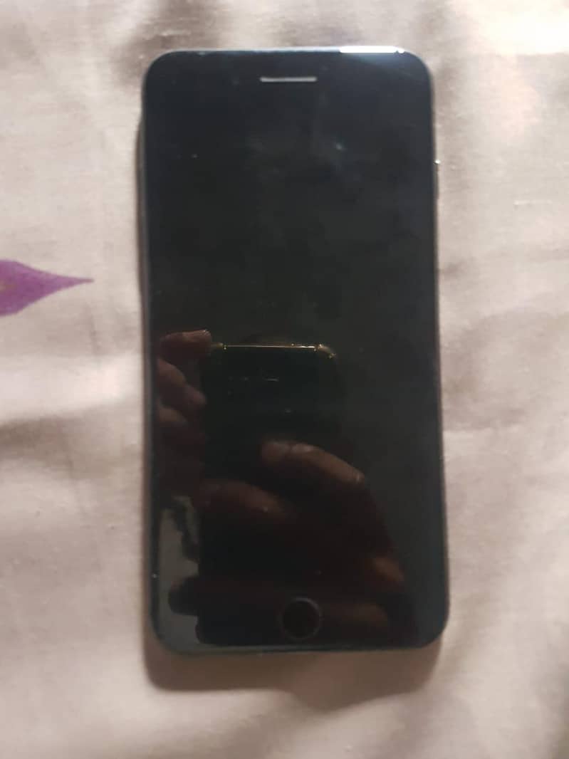 Apple iPhone 7 Plus 1